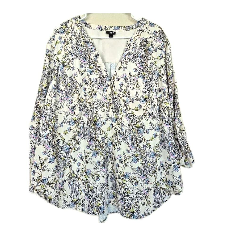 Torrid Harper Womens Size 3 Top White Black Blue Floral Tab Sleeve Femine Flowy